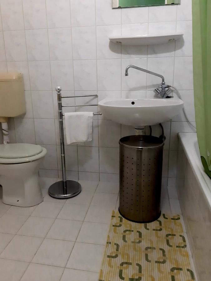 Panorama Szallas Mişcolţ Exterior foto